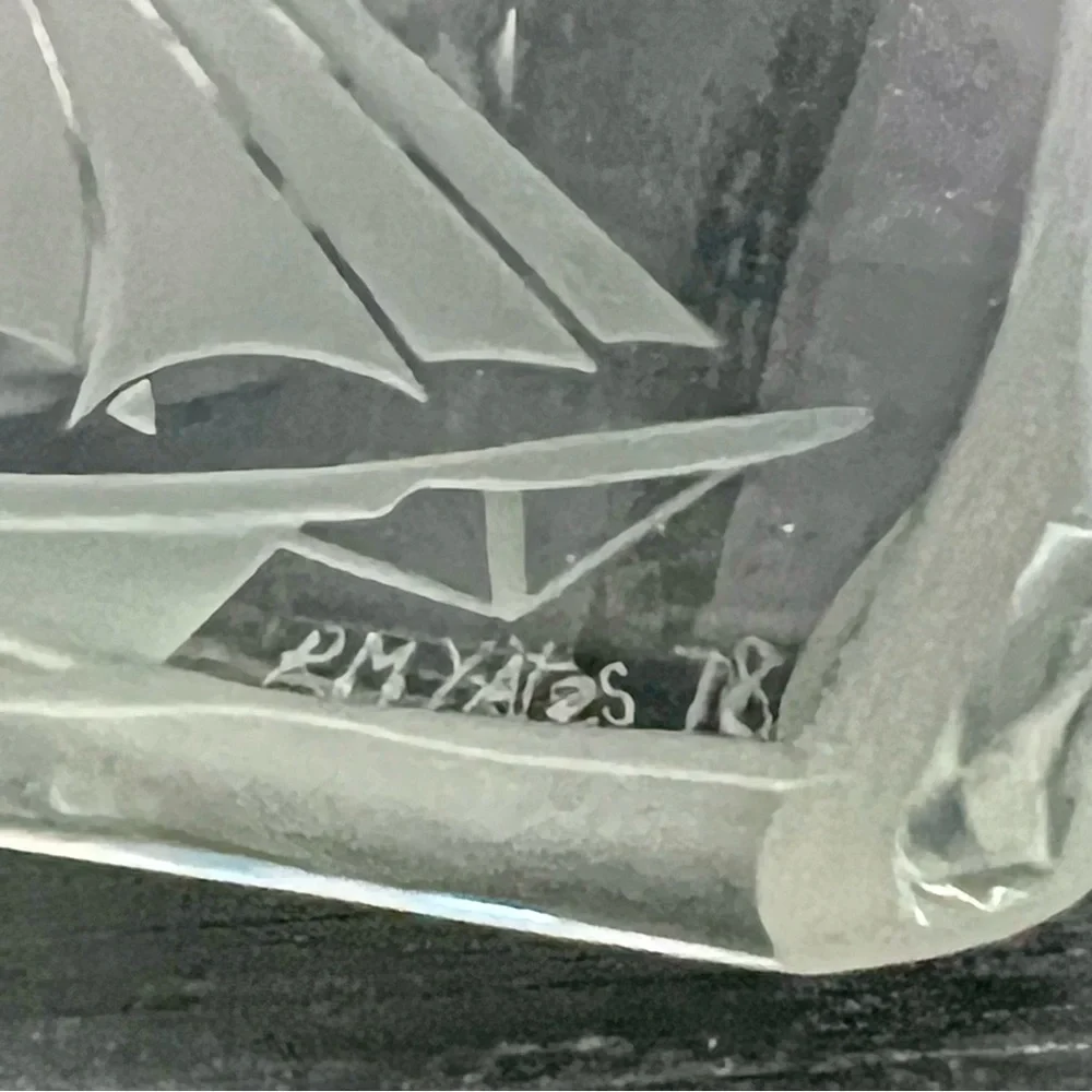 VINTAGE 1978 RM YATES ETCHED GLASS BLOCK‎ PAPERWEIGHT SAILBOAT SIGNED & DATED